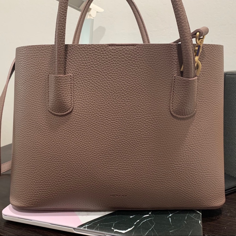 Angela Roi Crossbody Bag in Ash Rose